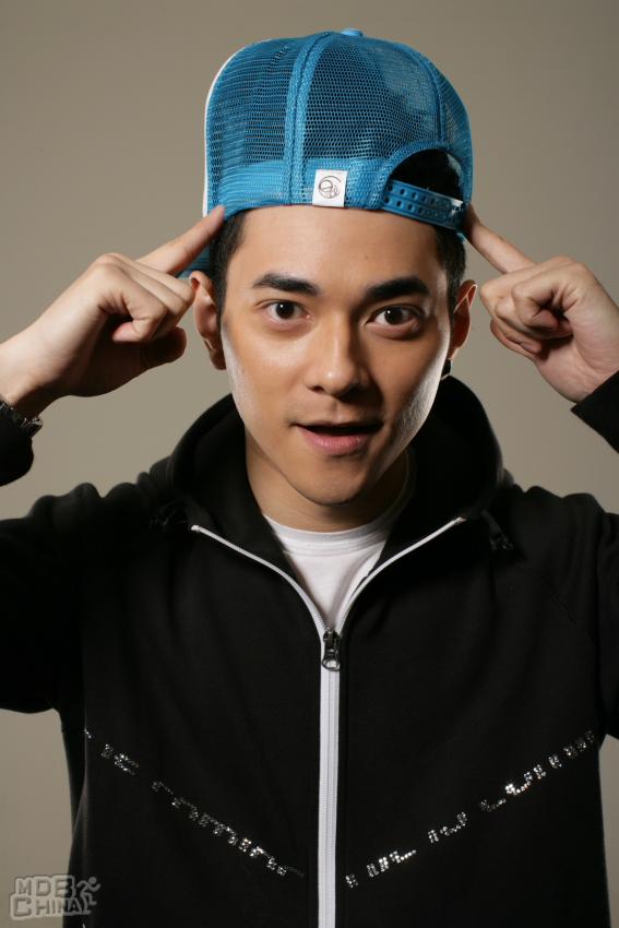  李晨 ( 主持 )写真照片