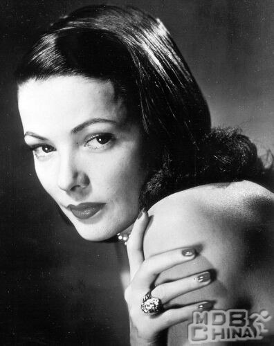 吉恩·蒂爾尼121922