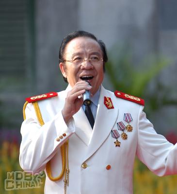 楊洪基97180